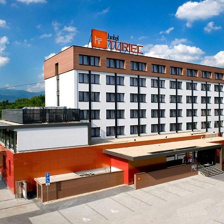 Hotel Turiec มาร์ติน ภายนอก รูปภาพ