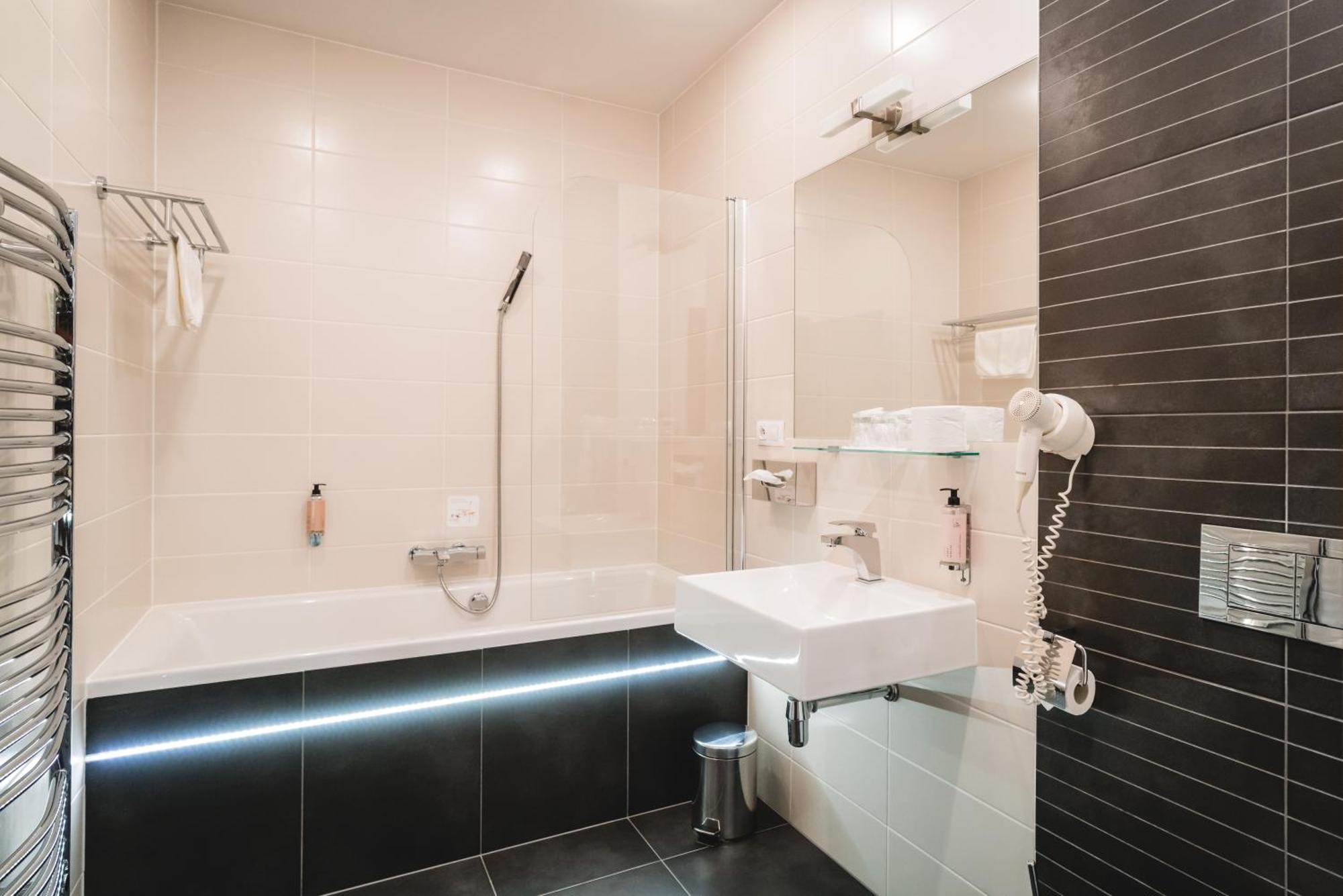 Hotel Turiec มาร์ติน ภายนอก รูปภาพ
